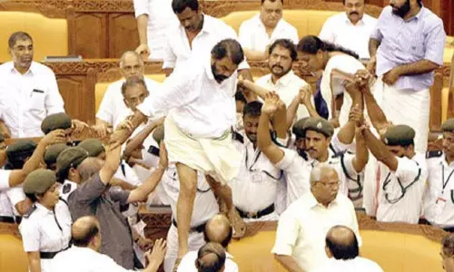 വി.ശിവന്‍കുട്ടിയുടെ രാജി ആവശ്യപ്പെട്ട് ഇന്നും സംസ്ഥാന വ്യാപക പ്രതിഷേധം