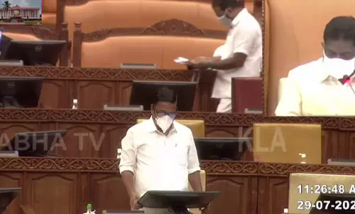 മാണിയെ യു.ഡി.എഫ് വഴിയില്‍ ഇറക്കിവിട്ടു; എല്‍.ഡി.എഫിന്റെ എ.സി ബസില്‍ സുഖയാത്രയാണെന്ന് കേരളകോണ്‍ഗ്രസ്