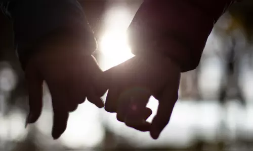 യു.പിയില് ലവ് ജിഹാദ് ആരോപിച്ച് കര്ണിസേന പ്രവര്ത്തകര് വിവാഹം തടഞ്ഞു യു.പിയില് ലവ് ജിഹാദ് ആരോപിച്ച് കര്ണിസേന പ്രവര്ത്തകര് വിവാഹം തടഞ്ഞു