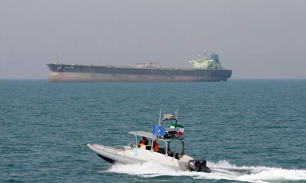 ഒമാൻ സമുദ്രാതിർത്തിയിൽ ഇസ്രയേൽ ശതകോടീശ്വരന്റെ കപ്പലിന് നേരെ ആക്രമണം