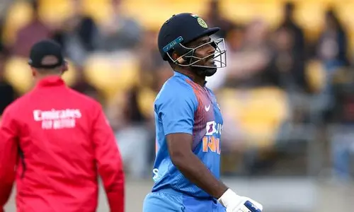 മോശം പ്രകടനം; തകര്‍ന്നടിഞ്ഞ് സഞ്ജുവിന്‍റെ ലോകകപ്പ് സ്വപ്നങ്ങള്‍