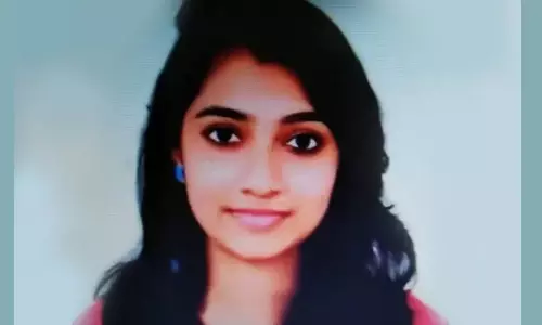 കോതമംഗലത്ത് ഡെന്റല്‍ വിദ്യാര്‍ത്ഥിനിയെ വെടിവെച്ചുകൊന്ന് യുവാവ് ജീവനൊടുക്കി