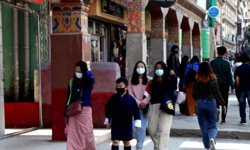 ഒരാഴ്ച കൊണ്ട് 90 ശതമാനം പൗരന്മാര്‍ക്കും ​വാക്‌സിൻ നൽകി; കോവിഡ് പ്രതിരോധത്തിൽ റെക്കോർഡിട്ട് ഭൂട്ടാന്‍