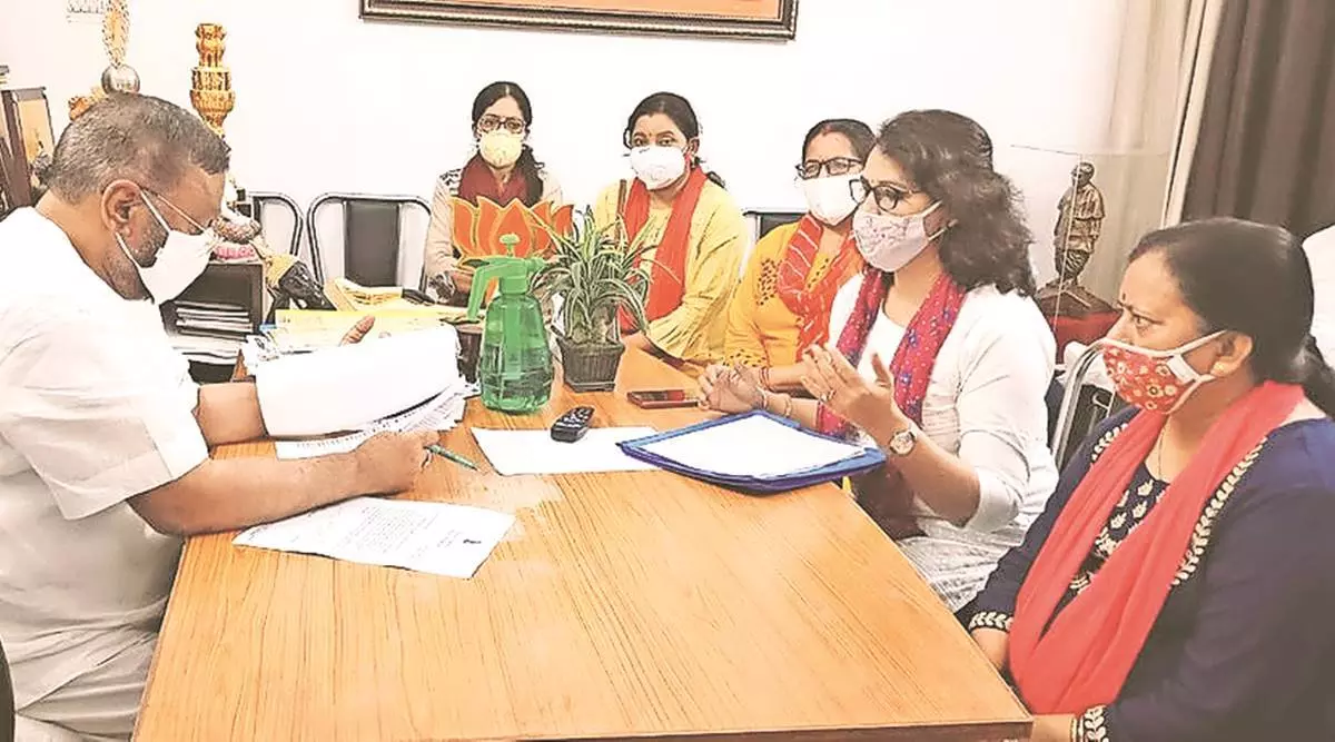 വൃത്തിയുള്ള ശുചിമുറികളില്ല: പ്രതിമാസം മൂന്ന് ദിവസത്തെ ആര്‍ത്തവ അവധി വേണമെന്ന് യു.പിയിലെ അധ്യാപികമാര്‍