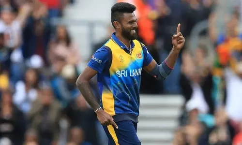 ശ്രീലങ്കന് താരം ഇസ്രു ഉഡാന അന്താരാഷ്ട്ര ക്രിക്കറ്റില് നിന്ന് വിരമിച്ചു ശ്രീലങ്കന് താരം ഇസ്രു ഉഡാന അന്താരാഷ്ട്ര ക്രിക്കറ്റില് നിന്ന് വിരമിച്ചു