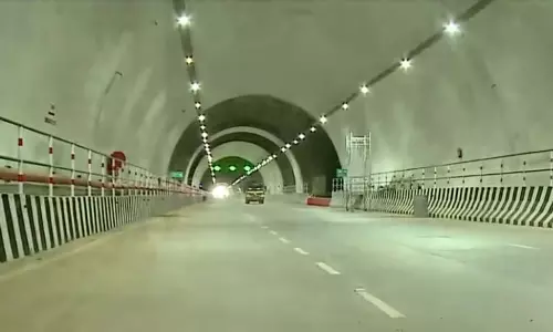 ഉദ്ഘാടനമില്ല; കുതിരാൻ തുരങ്കപാത തുറന്നു