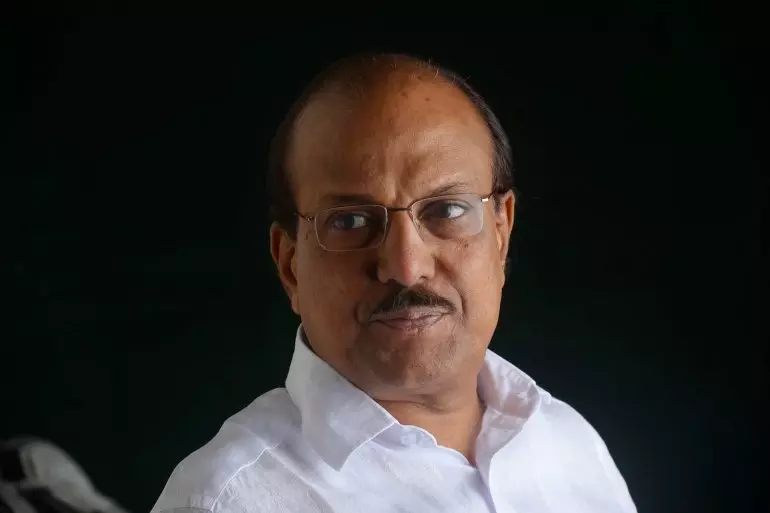 കുഞ്ഞാലിക്കുട്ടിയെ കുരിശിൽ കയറ്റി  ലീഗ് ഭാരവാഹി യോഗം; ചര്‍ച്ചയായത് ചന്ദ്രികയിലെ കള്ളപ്പണം, ഇ ഡി , പാര്‍ട്ടി ഫണ്ട് വിവാദങ്ങള്‍