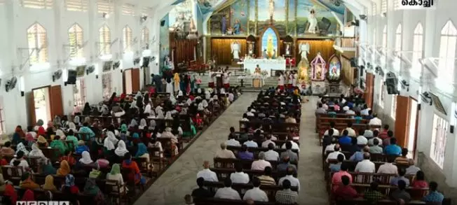 കുർബാനാ പരിഷ്ക്കരണത്തെച്ചൊല്ലി സിറോ മലബാർ സഭയിൽ തർക്കം കുർബാനാ പരിഷ്ക്കരണത്തെച്ചൊല്ലി സിറോ മലബാർ സഭയിൽ തർക്കം