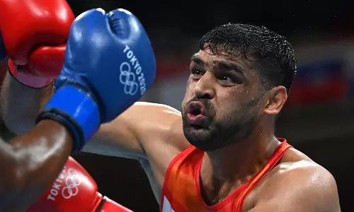 പോരാളികളുടെ പോരാളി തോല്‍വിയിലും സതീഷ് കുമാറിന് കയ്യടിച്ച് കായികലോകം