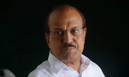 കുഞ്ഞാലിക്കുട്ടിയെ കുരിശിൽ കയറ്റി  ലീഗ് ഭാരവാഹി യോഗം; ചര്‍ച്ചയായത് ചന്ദ്രികയിലെ കള്ളപ്പണം, ഇ ഡി , പാര്‍ട്ടി ഫണ്ട് വിവാദങ്ങള്‍