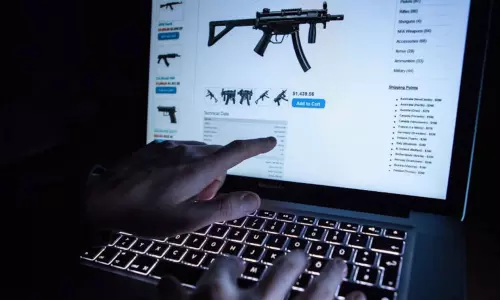 ഡാർക് വെബിൽ തോക്കു മാത്രമല്ല, എന്തും കിട്ടും! ഇന്റർനെറ്റിലെ ഇരുണ്ട ലോകം ഇങ്ങനെ