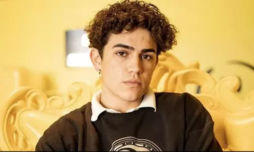 തിയറ്ററില്‍ വെടിവെപ്പ്: ടിക് ടോക് താരവും സുഹൃത്തും മരിച്ചു