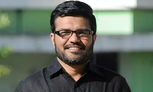 ഇലക്ട്രിസിറ്റി മന്ത്രിയുടെ മലയാളമെന്ത്?; ശരിയായ പ്രയോഗം ചൂണ്ടിക്കാട്ടി സ്പീക്കര് ഇലക്ട്രിസിറ്റി മന്ത്രിയുടെ മലയാളമെന്ത്?; ശരിയായ പ്രയോഗം ചൂണ്ടിക്കാട്ടി സ്പീക്കര്