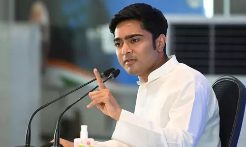 ത്രിപുരയിലെത്തിയ തൃണമൂല്‍ നേതാവ് അഭിഷേക് ബാനര്‍ജിയുടെ വാഹനത്തിന് നേരെ ബിജെപി ആക്രമണം; വീഡിയോ