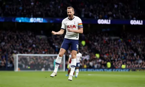 ടോട്ടന്‍ഹാമുമായി തുറന്ന യുദ്ധം പ്രഖ്യാപിച്ച് ഹാരി കെയ്‍ന്‍