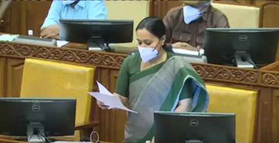 ആറു ദിവസം എല്ലാ കടകളും തുറക്കാം, ആരാധനാലയങ്ങളില്‍ 40 പേര്‍ക്ക് പ്രവേശനം; ലോക്ക്ഡൗണ്‍ ഇളവുകള്‍ പ്രഖ്യാപിച്ചു