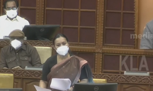 കടയില്‍ പോകാന്‍ സര്‍ട്ടിഫിക്കറ്റ് വേണം; നിബന്ധനയില്‍ മാറ്റമില്ലെന്ന് സര്‍ക്കാര്‍