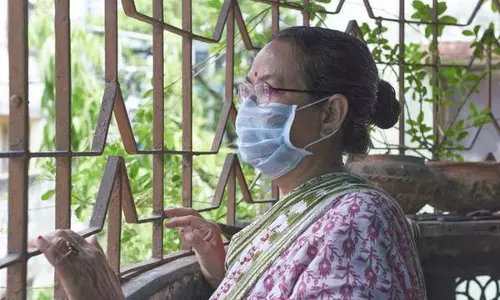 രോഗലക്ഷണമില്ലാത്തവർക്കും നേരിയ  ലക്ഷണങ്ങളുള്ളവർക്കും  ഹോം ഐസൊലേഷന്‍ 10 ദിവസമാക്കി കുറച്ചു