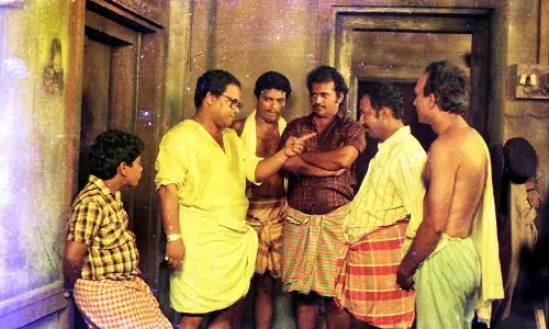 മലയാളത്തിലെ ആദ്യ സൂപ്പർ ഹിറ്റ് സീരിയൽ പിറന്നതെങ്ങനെ? ഓർമകൾ പങ്കുവച്ച് സക്കറിയ