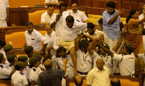 നിയമസഭ കയ്യാങ്കളി കേസ്; തിരുവനന്തപുരം സി.ജെ.എം കോടതി ഇന്ന് പരിഗണിക്കും