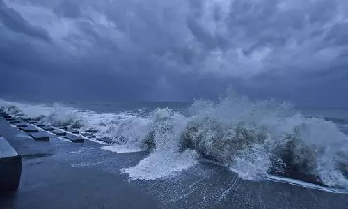 ഉഷ്ണതരംഗം, വരൾച്ച, മഴ, കൊടുങ്കാറ്റ്: ഇന്ത്യയെ കൂടുതല് പ്രകൃതി ദുരന്തങ്ങൾ കാത്തിരിക്കുന്നുവെന്ന് മുന്നറിയിപ്പ് ഉഷ്ണതരംഗം, വരൾച്ച, മഴ, കൊടുങ്കാറ്റ്: ഇന്ത്യയെ കൂടുതല് പ്രകൃതി ദുരന്തങ്ങൾ കാത്തിരിക്കുന്നുവെന്ന് മുന്നറിയിപ്പ്