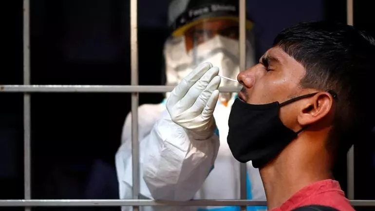 രാജ്യത്ത് കോവിഡ് വ്യാപനം കുറയുന്നു; 147 ദിവസത്തിനു ശേഷം പ്രതിദിന രോഗബാധ മുപ്പതിനായിരത്തില് താഴെ രാജ്യത്ത് കോവിഡ് വ്യാപനം കുറയുന്നു; 147 ദിവസത്തിനു ശേഷം പ്രതിദിന രോഗബാധ മുപ്പതിനായിരത്തില് താഴെ