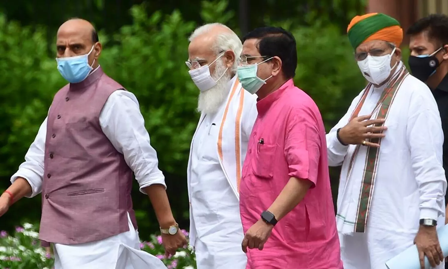 സഭയില്‍ സര്‍ക്കാര്‍ പ്രതിരോധത്തില്‍; സഭയില്‍ ഹാജരാകാത്ത ബിജെപി എംപിമാരുടെ കണക്കെടുത്ത് നരേന്ദ്രമോദി