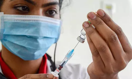 മൂന്ന് ലക്ഷം ഡോസ് വാക്സിന്‍ കൂടി: സംസ്ഥാനത്തെ വാക്സിനേഷന്‍ പ്രതിസന്ധിക്ക് താല്‍ക്കാലിക പരിഹാരം