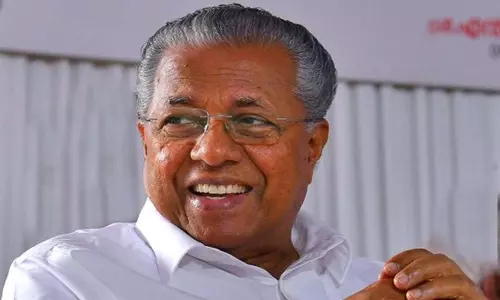 സ്ത്രീധന വിവാഹങ്ങളില്‍ നിന്ന് ജനപ്രതിനിധികള്‍ വിട്ടുനില്‍ക്കണമെന്ന് മുഖ്യമന്ത്രി
