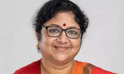 പ്രൊഫസറെന്ന് തെറ്റിദ്ധരിപ്പിച്ച് വോട്ട് നേടി:   യുഡിഎഫ് സ്ഥാനാര്‍ഥിയുടെ പരാതിയില്‍ മന്ത്രി ആര്‍ ബിന്ദുവിന് കോടതിയുടെ നോട്ടീസ്