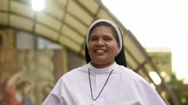 അന്തിമവിധി വരുന്നത് വരെ മഠത്തില് തുടരാം സിസ്റ്റര് ലൂസിക്ക് അനുകൂലമായി ഇടക്കാല ഉത്തരവ് അന്തിമവിധി വരുന്നത് വരെ മഠത്തില് തുടരാം സിസ്റ്റര് ലൂസിക്ക് അനുകൂലമായി ഇടക്കാല ഉത്തരവ്