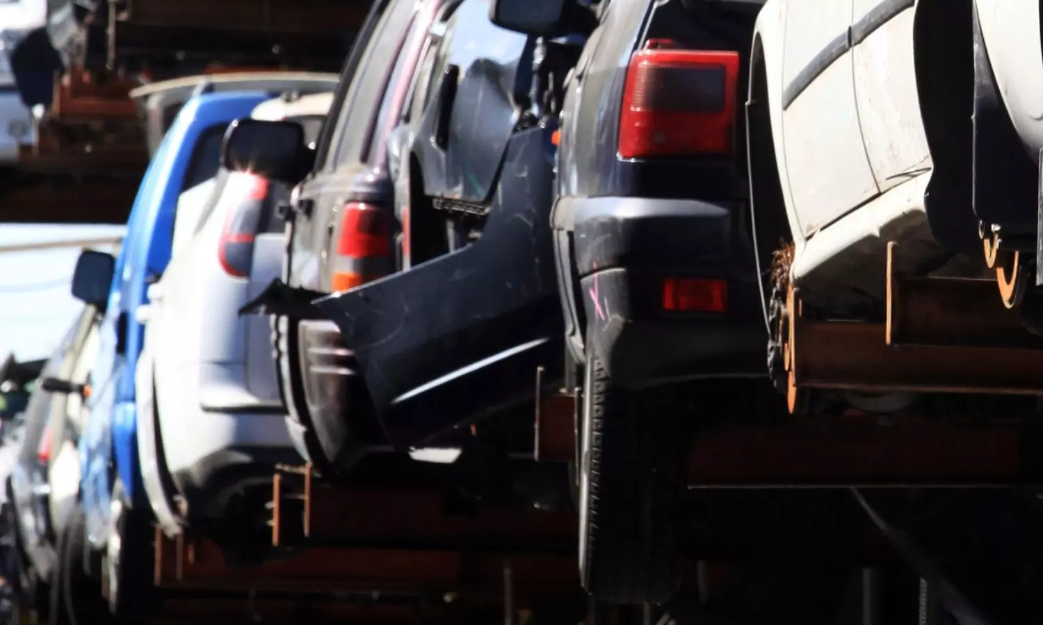 വാഹനങ്ങളുടെ രജിസ്ട്രേഷൻ നിരക്ക് എട്ടു മടങ്ങ് വർധിപ്പിച്ച് കേന്ദ്ര സർക്കാർ