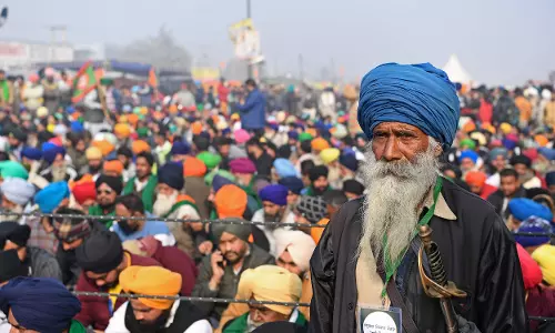 രാജ്യമാകെ ത്രിവര്ണ റാലികള്: സ്വാതന്ത്ര്യദിനം ആഘോഷിക്കാന് കര്ഷകപ്രക്ഷോഭകര് രാജ്യമാകെ ത്രിവര്ണ റാലികള്: സ്വാതന്ത്ര്യദിനം ആഘോഷിക്കാന് കര്ഷകപ്രക്ഷോഭകര്