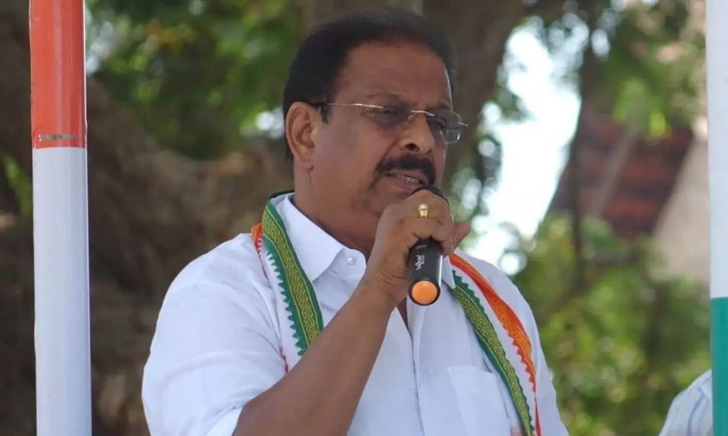 ഒരു ഗ്രൂപ്പില് നിന്നും ലിസ്റ്റ് വാങ്ങിയല്ല ഡിസിസി പ്രസിഡന്റിനെ തീരുമാനിക്കുന്നതെന്ന് കെ. സുധാകരന് ഒരു ഗ്രൂപ്പില് നിന്നും ലിസ്റ്റ് വാങ്ങിയല്ല ഡിസിസി പ്രസിഡന്റിനെ തീരുമാനിക്കുന്നതെന്ന് കെ. സുധാകരന്