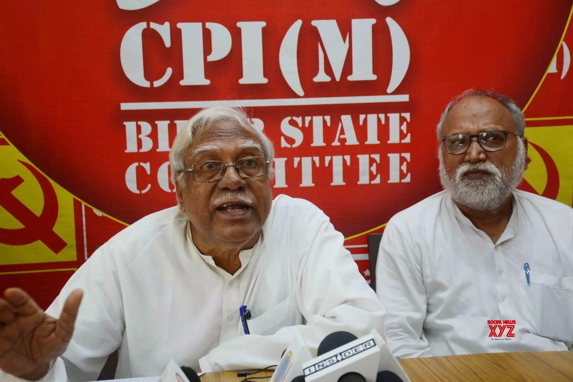 രാജ്യത്തെ ഒറ്റുകൊടുത്ത മാപ്പെഴുത്തുകാർക്ക് സിപിഎമ്മിനെ ചോദ്യം ചെയ്യാൻ എന്ത് അവകാശം? ബിജെപിക്കെതിരെ ഹനൻ മൊല്ല രാജ്യത്തെ ഒറ്റുകൊടുത്ത മാപ്പെഴുത്തുകാർക്ക് സിപിഎമ്മിനെ ചോദ്യം ചെയ്യാൻ എന്ത് അവകാശം? ബിജെപിക്കെതിരെ ഹനൻ മൊല്ല