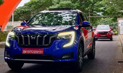 കരുത്തുനിറച്ച് xuv700; മഹീന്ദ്രയുടെ ഇന്ദ്രജാലം