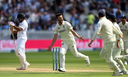 മൂന്നിന് 56; രണ്ടാം ഇന്നിങ്‌സിൽ ഇന്ത്യയ്ക്ക് ബാറ്റിങ് തകർച്ച