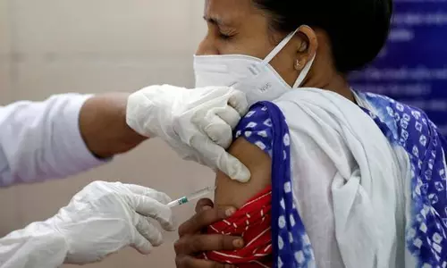 വയനാട് സമ്പൂര്ണ വാക്സിനേറ്റഡ് ജില്ല; അര്ഹരായ എല്ലാവര്ക്കും ഒന്നാം ഡോസ് പൂര്ത്തിയാക്കി വയനാട് സമ്പൂര്ണ വാക്സിനേറ്റഡ് ജില്ല; അര്ഹരായ എല്ലാവര്ക്കും ഒന്നാം ഡോസ് പൂര്ത്തിയാക്കി