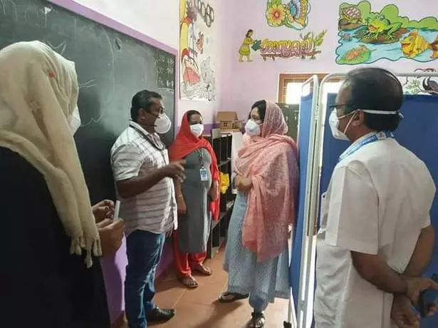 ആദ്യ വാക്സിനേറ്റഡ് ജില്ലയായി വയനാട്; 18 വയസിനു മുകളിലുള്ള എല്ലാവര്ക്കും വാക്സിന് നല്കി ആദ്യ വാക്സിനേറ്റഡ് ജില്ലയായി വയനാട്; 18 വയസിനു മുകളിലുള്ള എല്ലാവര്ക്കും വാക്സിന് നല്കി