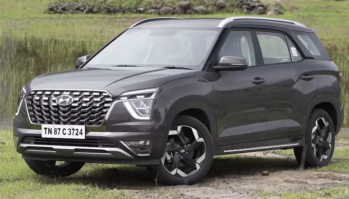 ആഡംബരവും രാജകീയ പ്രൗഢിയും: വാഹനവിപണി പിടിച്ച് അല്ക്കസര് ആഡംബരവും രാജകീയ പ്രൗഢിയും: വാഹനവിപണി പിടിച്ച് അല്ക്കസര്