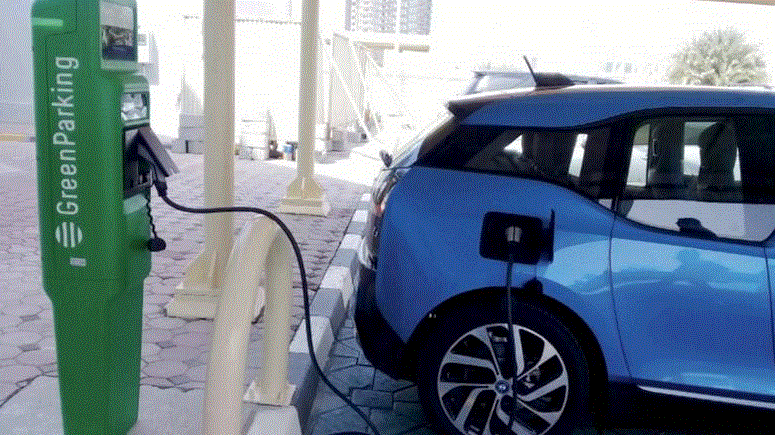 അബൂദബിയിൽ ഇലക്ട്രിക് വാഹനങ്ങളുടെ ചാർജിങ്ങിനു പുതിയ നിയമം