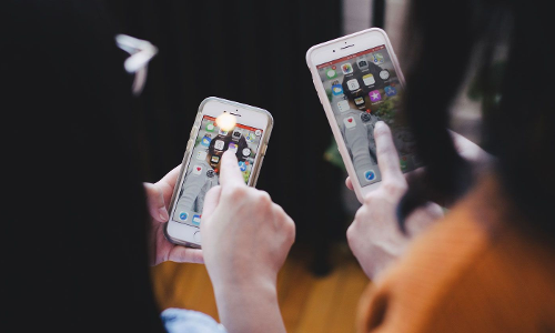 സ്ക്രീൻ ഷെയറിംഗ് ആപ്പുകള്‍ നിങ്ങളെ ആപ്പിലാക്കും; മുന്നറിയിപ്പുമായി കേരളാ പൊലീസ്