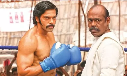 എംജിആറിനെ അപമാനിച്ചു; സാര്‍പ്പട്ടാ പരമ്പരൈയ്‌ക്കെതിരെ എ.ഐ.എ.ഡി.എം.കെ