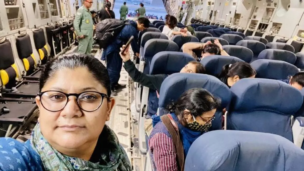 ആ ദിവസം കാബൂളിൽ നിന്ന് ഇന്ത്യയിലെത്തിയതെങ്ങനെ?; അനുഭവം വിവരിച്ച് മാധ്യമപ്രവർത്തക