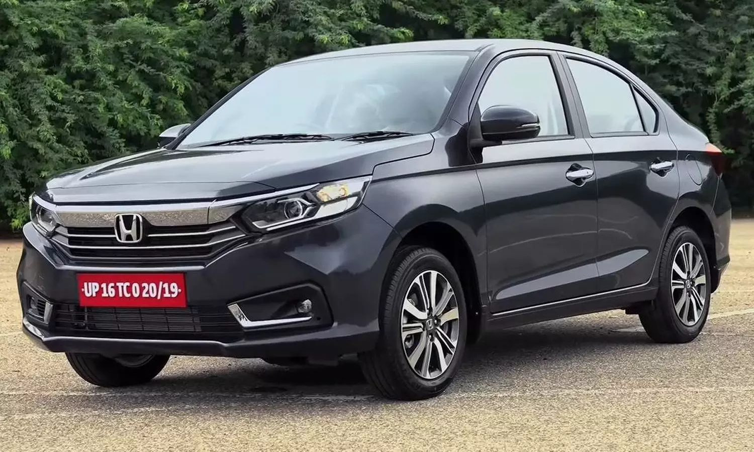 മുഖംമിനുക്കിയ ഹോണ്ട അമേസ് നിരത്തിൽ​; വില 6.32 ലക്ഷം മുതൽ