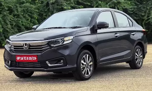 മുഖംമിനുക്കിയ ഹോണ്ട അമേസ് നിരത്തിൽ​; വില 6.32 ലക്ഷം മുതൽ