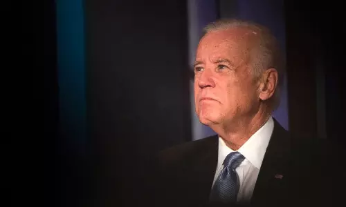 മുഴുവൻ അമേരിക്കൻ പൗരൻമാരെയും ഒഴിപ്പിക്കുന്നതു വരെ സൈന്യം അഫ്​ഗാനിൽ തുടരുമെന്ന് ബൈഡൻ