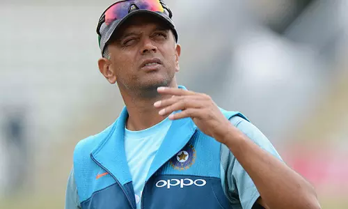 പരിശീലക സ്ഥാനത്തേക്കില്ല, നാഷണല്‍ ക്രിക്കറ്റ് അക്കാദമിയുടെ തലപ്പത്തേക്ക് അപേക്ഷ നല്‍കി രാഹുല്‍ ദ്രാവിഡ്