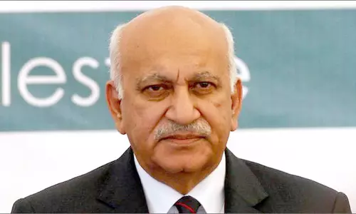 എം.ജെ അക്ബര്‍ ഉള്ള ഒരു തൊഴിലിടവും സുരക്ഷിതമല്ല വീണ്ടും സജീവമായി മീ ടൂ ക്യാമ്പയിന്‍