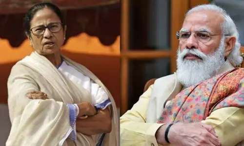 പെഗാസസ് അന്വേഷണവുമായി മമതയുടെ ജുഡീഷ്യല്‍ കമ്മീഷന്‍; മമതയും കേന്ദ്രവും വീണ്ടും നേര്‍ക്കുനേര്‍